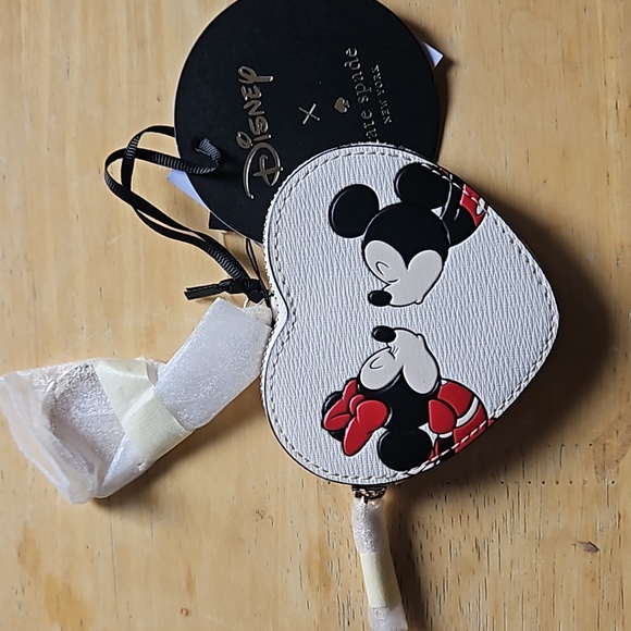 Kate Spade -for Disney Mickey & Minnie Heart-Shaped Coin Purse - Picture 11 of 11